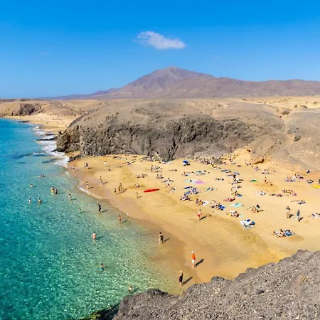 Julianne 2 Puerto del Carmen (Lanzarote)